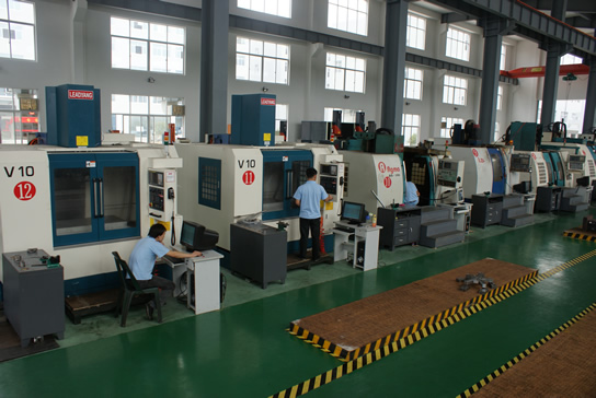 西诺模具生产车间